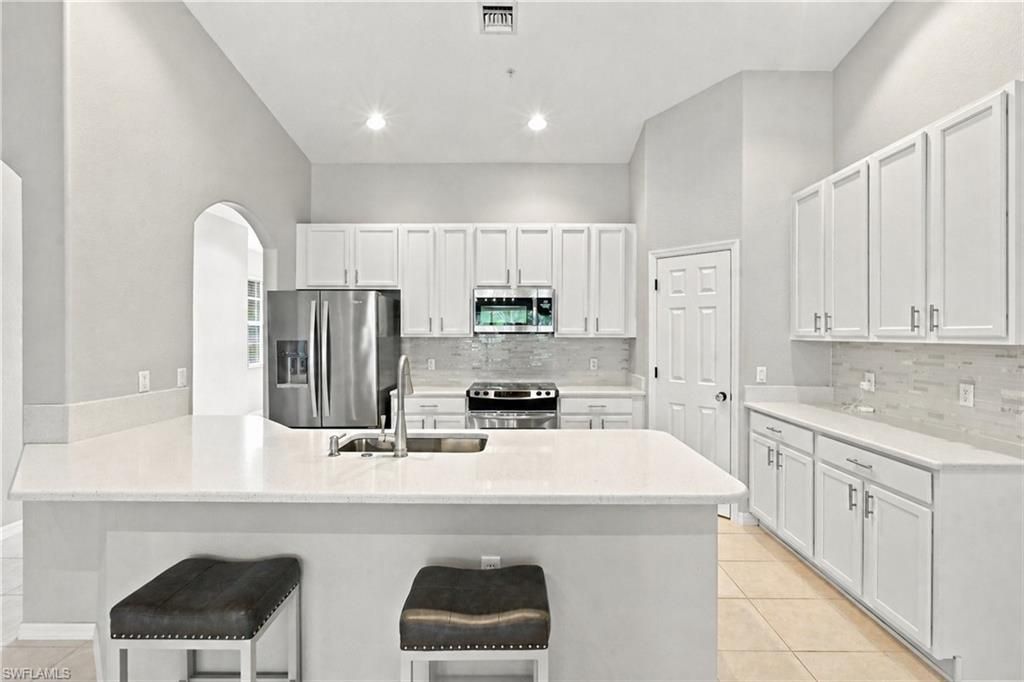 14758 Calusa Palms Dr , Unit 203, Fort Myers, FL 33919 Photo