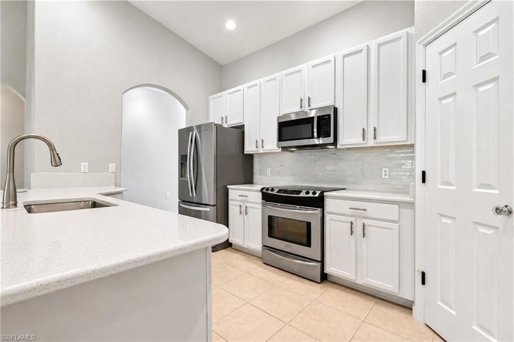 14758 Calusa Palms Dr , Unit 203, Fort Myers, FL 33919 Photo