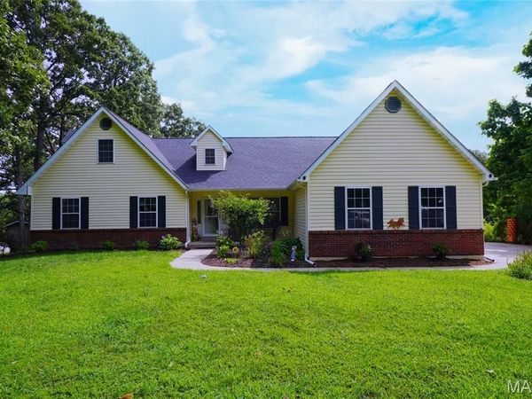 21209 Oak Trail , Warrenton, MO 63383