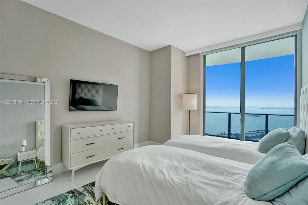 501 NE 31st St , Unit PH4102, Miami, FL 33137 Photo