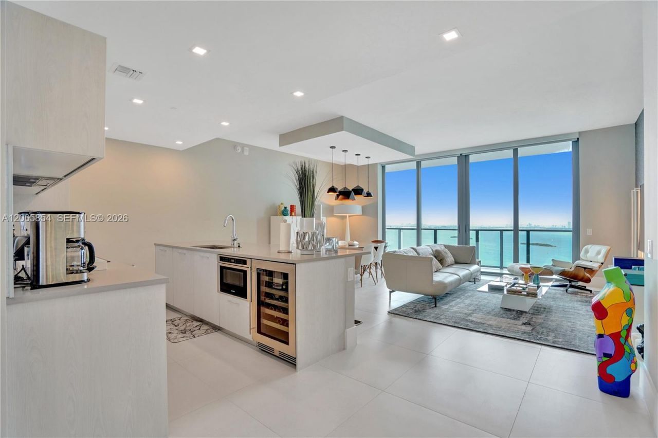 501 NE 31st St , Unit PH4102, Miami, FL 33137 Photo