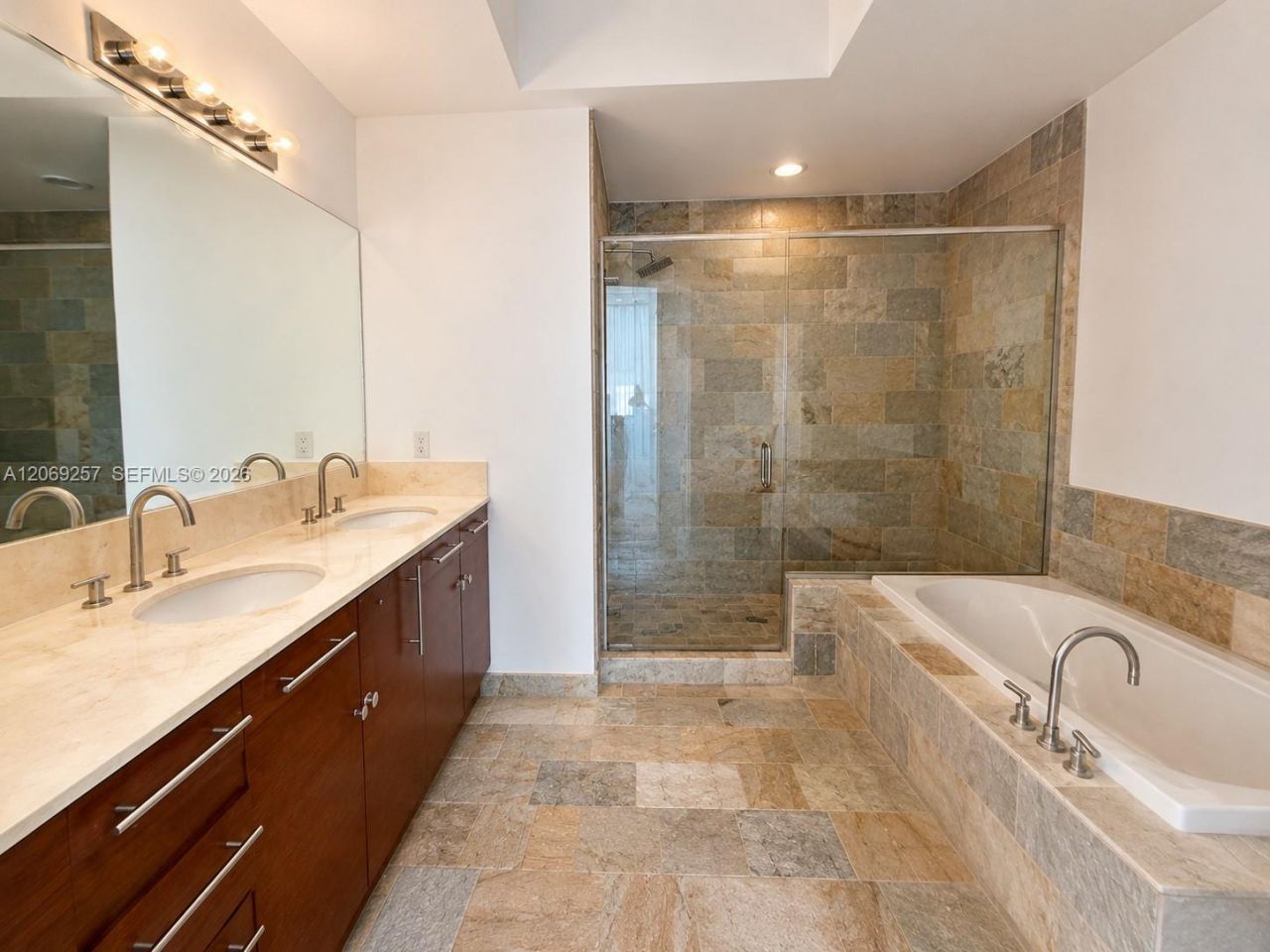 2681 N Flamingo Rd, Unit 2705S, Sunrise, FL 33323 Photo