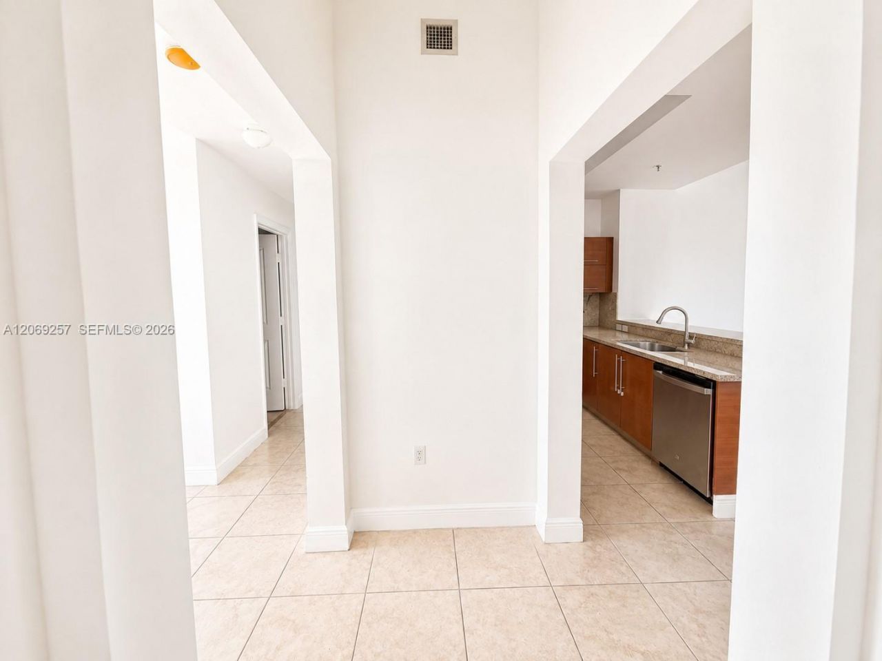 2681 N Flamingo Rd, Unit 2705S, Sunrise, FL 33323 Photo