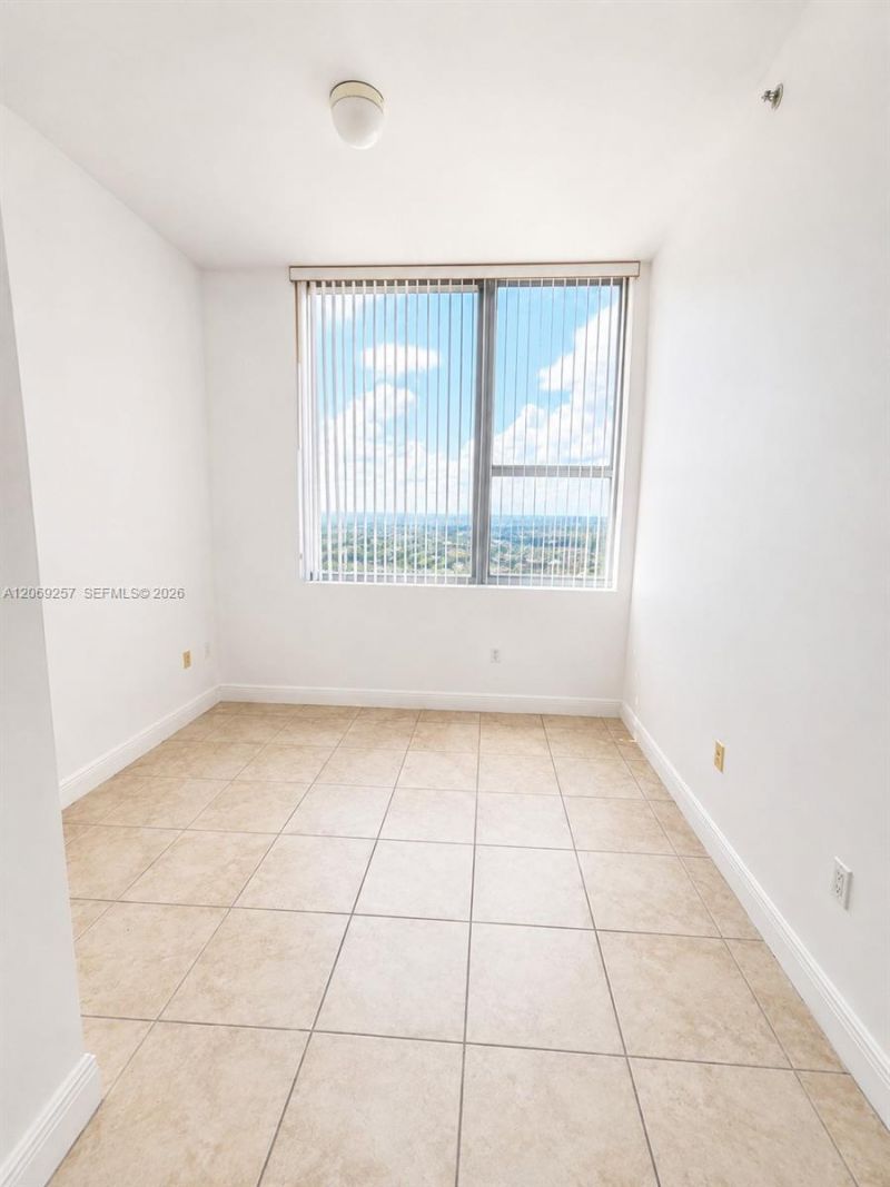 2681 N Flamingo Rd, Unit 2705S, Sunrise, FL 33323 Photo