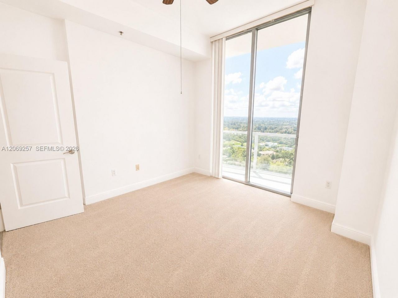 2681 N Flamingo Rd, Unit 2705S, Sunrise, FL 33323 Photo