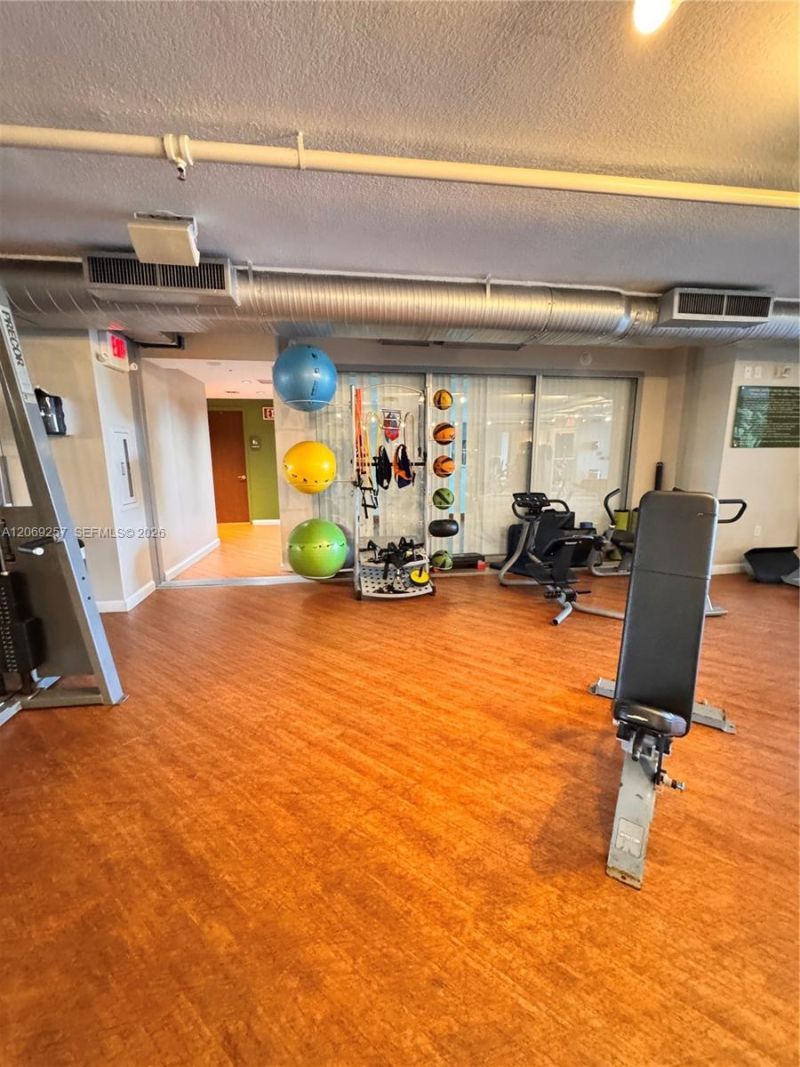 2681 N Flamingo Rd, Unit 2705S, Sunrise, FL 33323 Photo