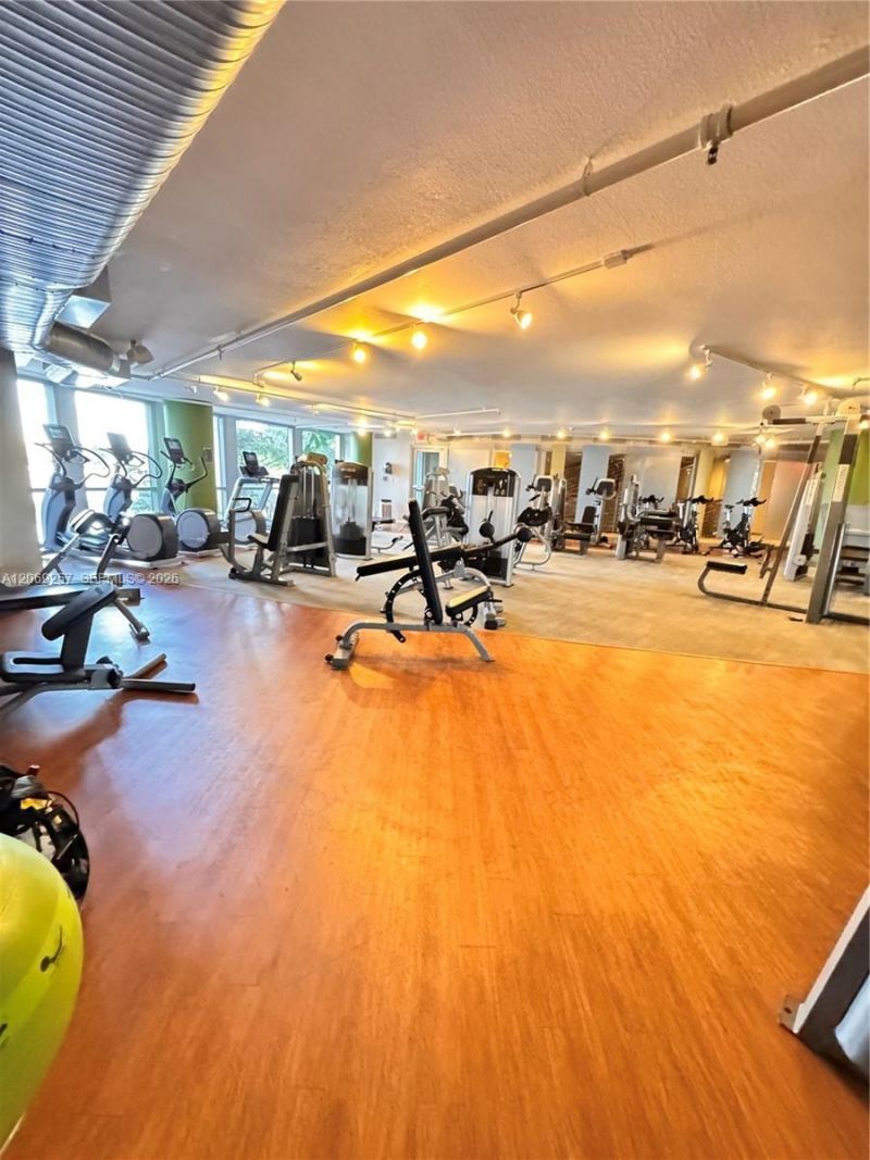 2681 N Flamingo Rd, Unit 2705S, Sunrise, FL 33323 Photo