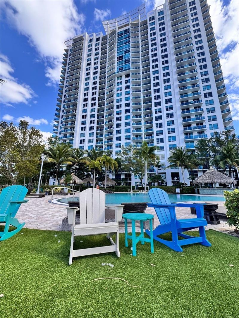 2681 N Flamingo Rd, Unit 2705S, Sunrise, FL 33323 Photo