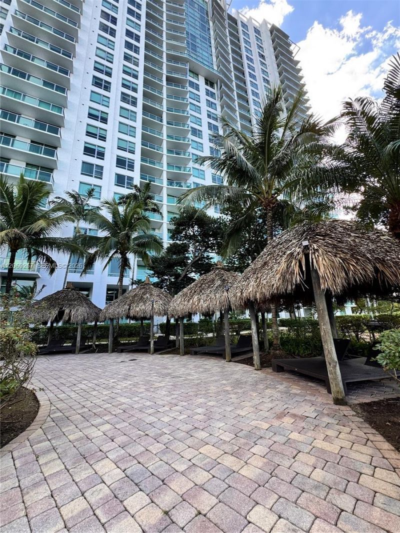 2681 N Flamingo Rd, Unit 2705S, Sunrise, FL 33323 Photo