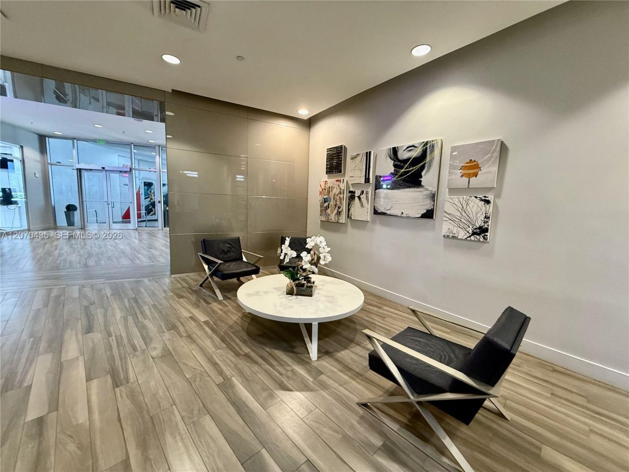 1750 N Bayshore Dr , Unit 2202, Miami, FL 33132 Photo