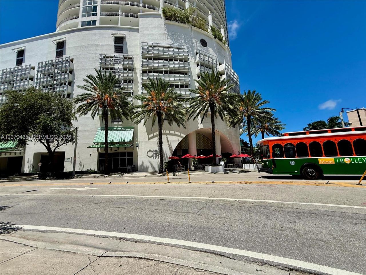 1750 N Bayshore Dr , Unit 2202, Miami, FL 33132 Photo