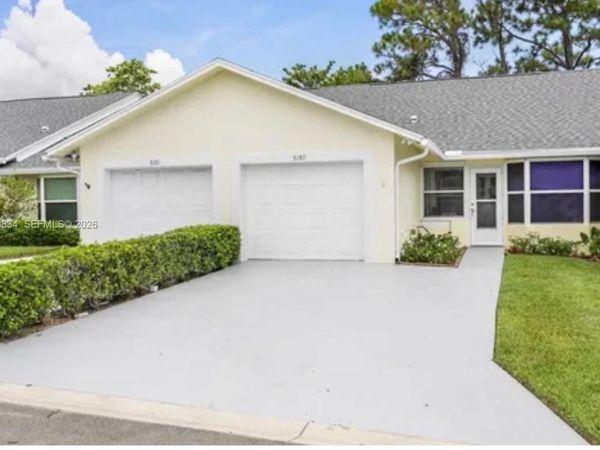 8187 SE Fox Hill Pl, Hobe Sound, FL 33455