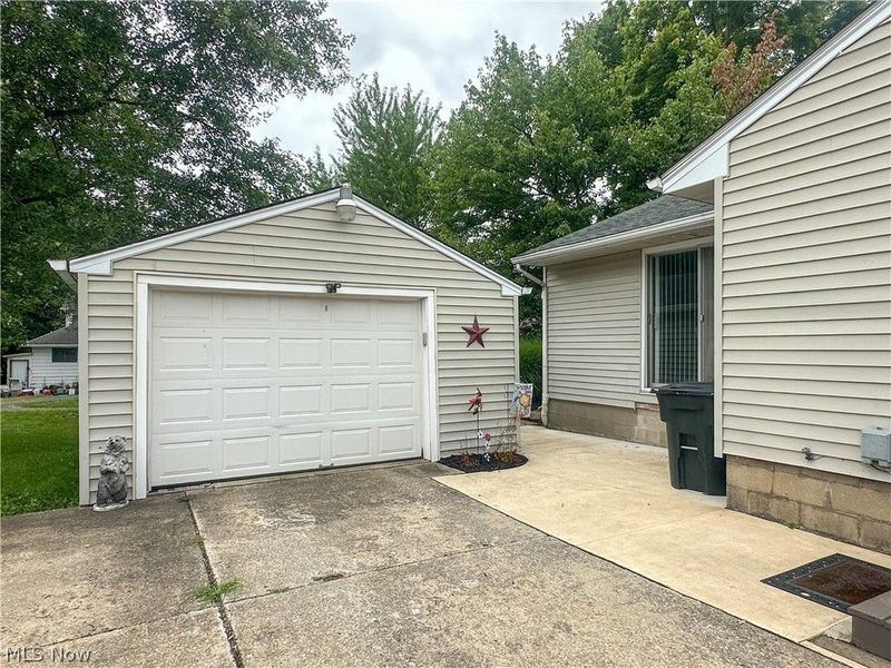 918 Lincoln Avenue, Niles, OH 44446 Photo 2