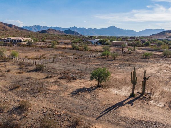 10615 S 33RD Drive, Unit -, Laveen, AZ 85339