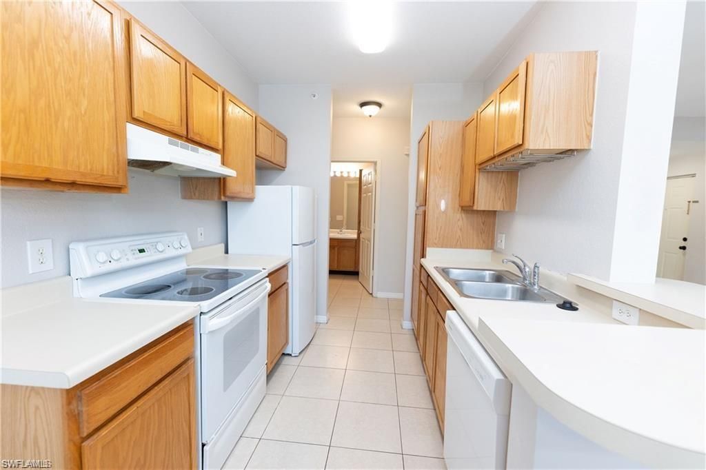 7975 Preserve Cir, Unit 1013, Naples, FL 34119 Photo