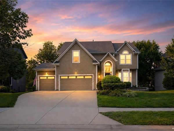 21714 W 96th Street, Lenexa, KS 66220