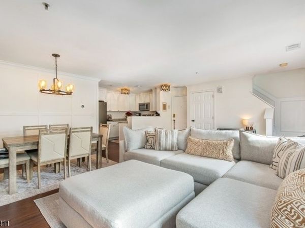44 Ridgedale Ave, Morristown, NJ 07960