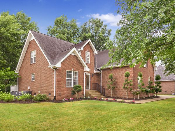 306 Chestnut Ln , Lebanon, TN 37087