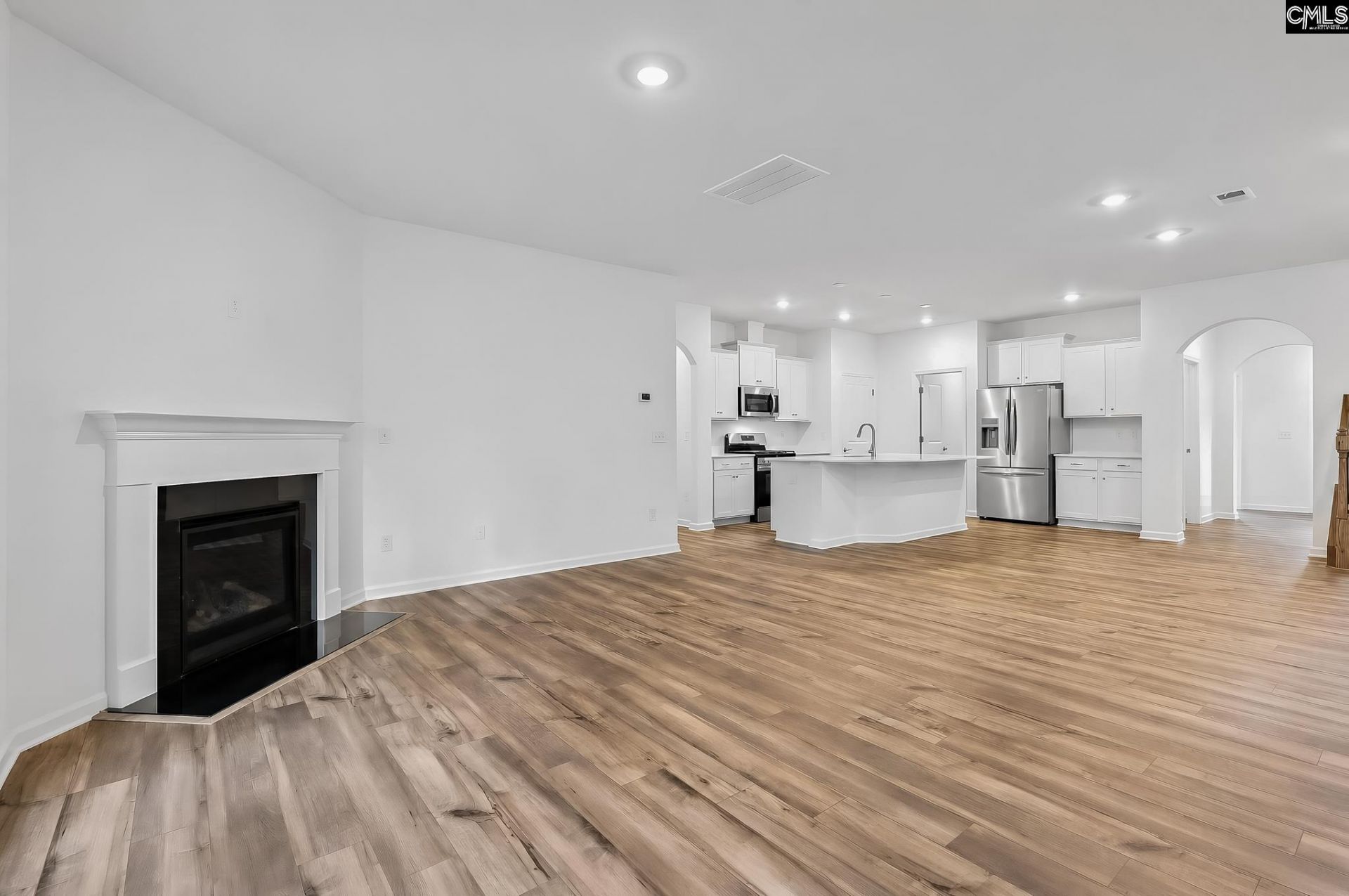 270 Foxglade Drive Photo 15