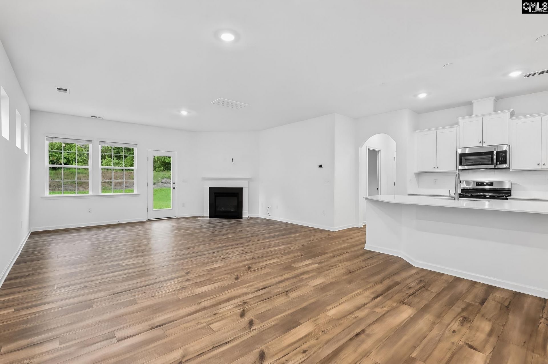 270 Foxglade Drive Photo 17