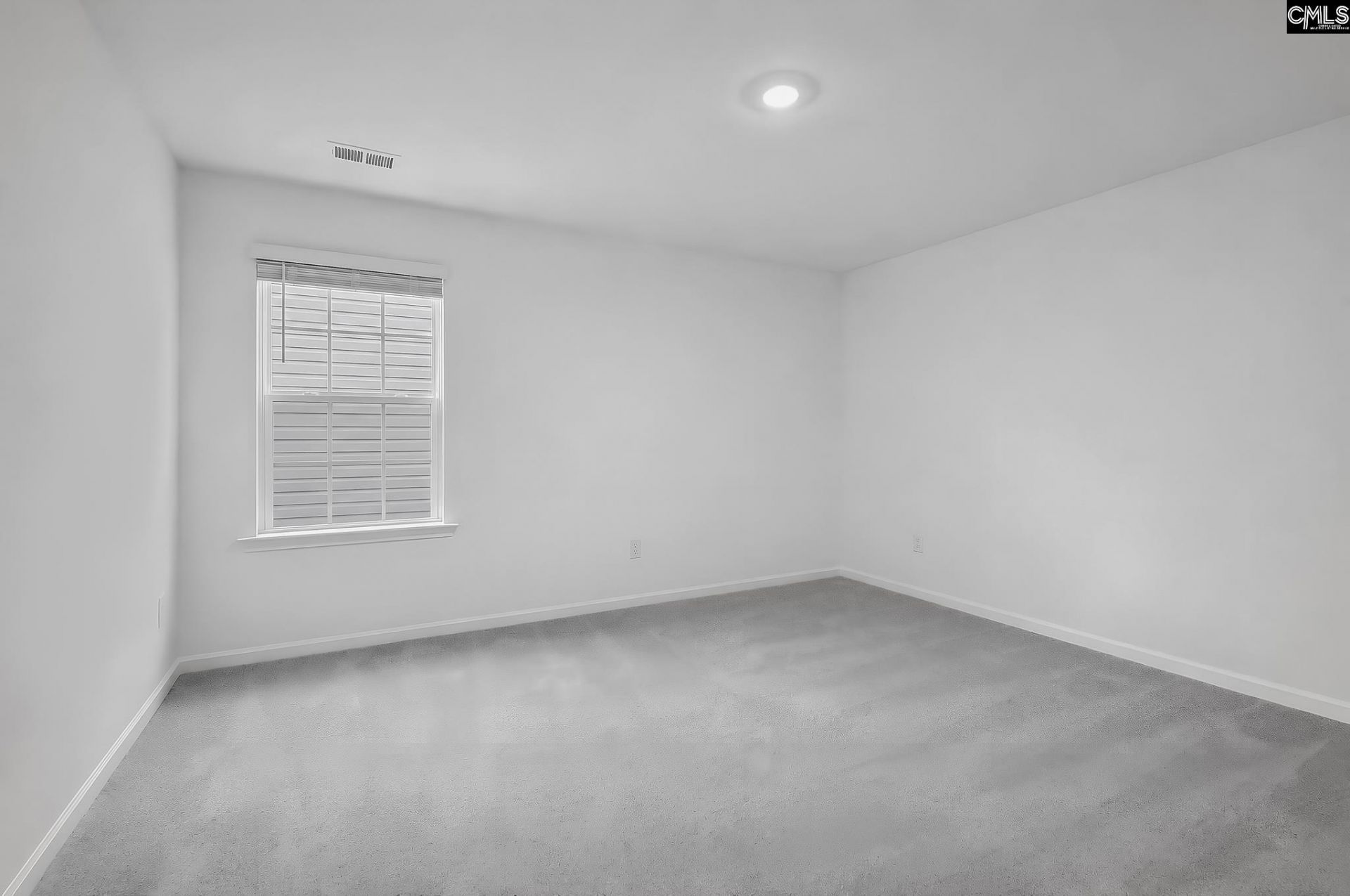 270 Foxglade Drive Photo 26