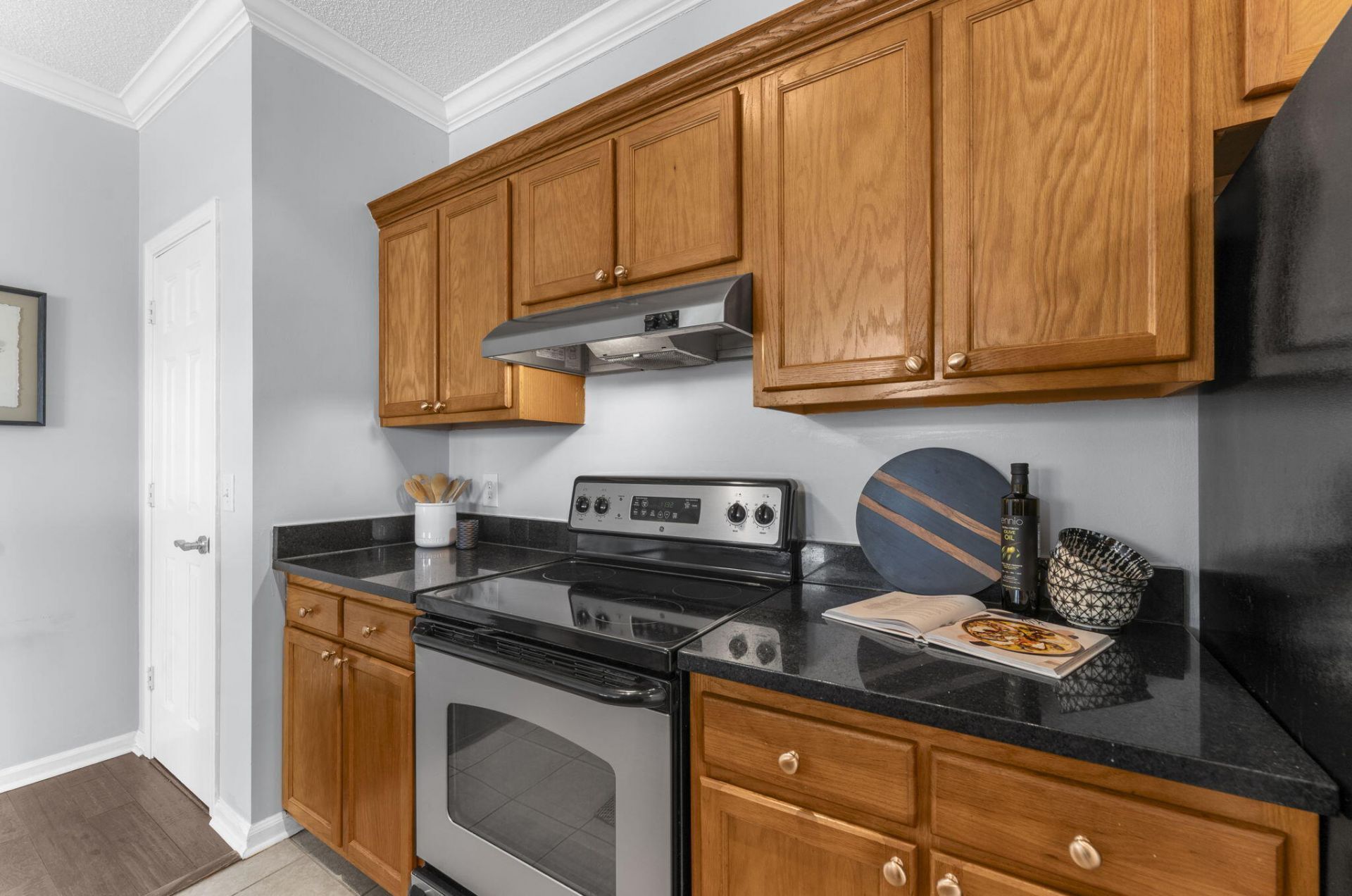 45 Sycamore Avenue Photo 14