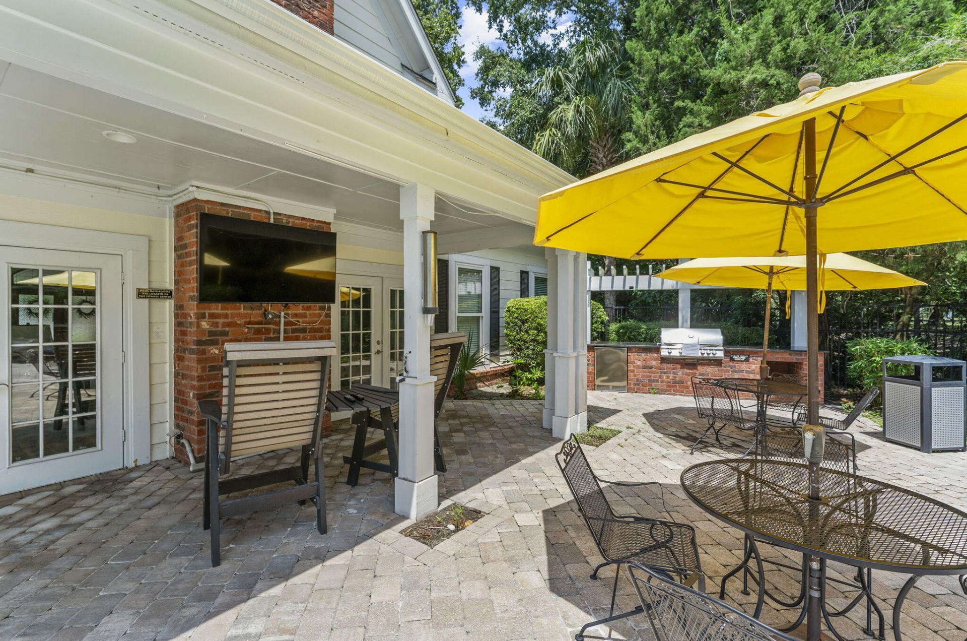 45 Sycamore Avenue Photo 34