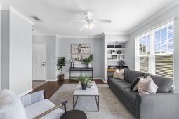 45 Sycamore Avenue photo 4