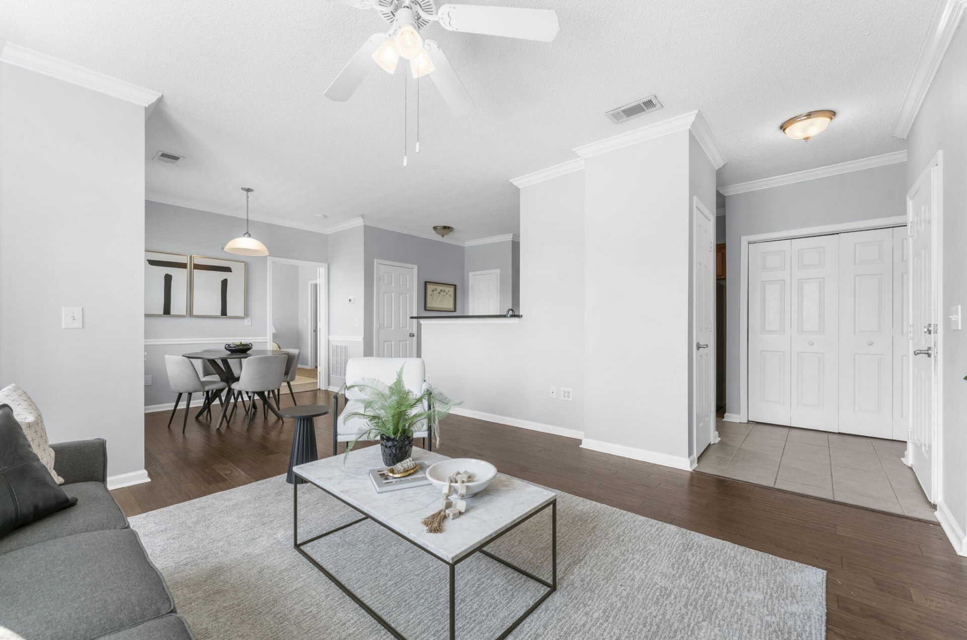 45 Sycamore Avenue Photo 6