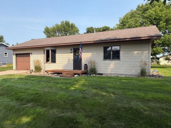 503 7th Street S, Raymond, MN 56282