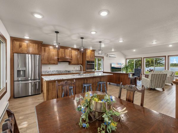969 Hamlet Drive N, Avon, MN 56310
