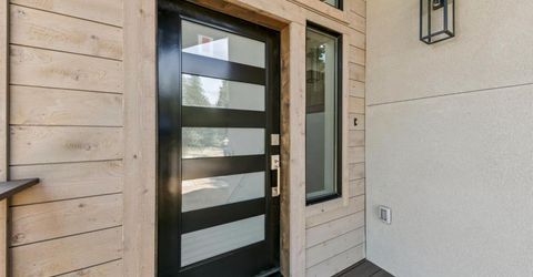 1234 E San Bernardino Avenue, South Lake Tahoe, CA 96150 Photo