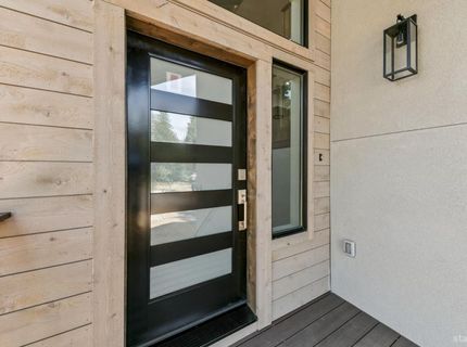 1234 E San Bernardino Avenue, South Lake Tahoe, CA 96150 Photo