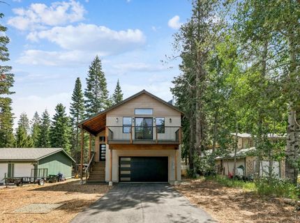 1234 E San Bernardino Avenue, South Lake Tahoe, CA 96150 Photo