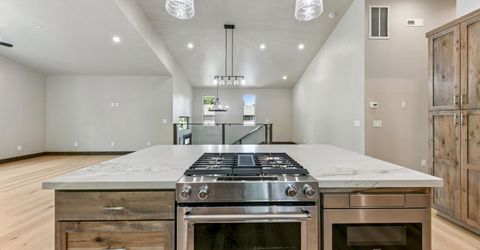 1234 E San Bernardino Avenue, South Lake Tahoe, CA 96150 Photo