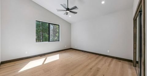 1234 E San Bernardino Avenue, South Lake Tahoe, CA 96150 Photo