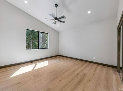 1234 E San Bernardino Avenue, South Lake Tahoe, CA 96150 Photo