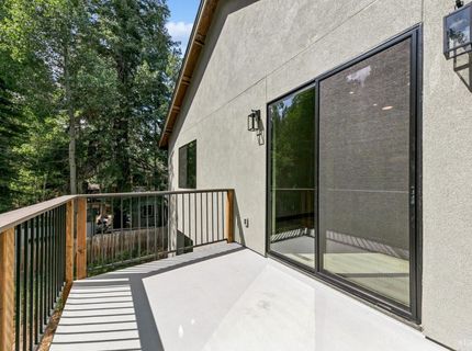 1234 E San Bernardino Avenue, South Lake Tahoe, CA 96150 Photo
