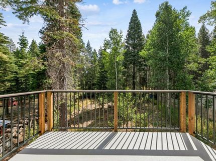 1234 E San Bernardino Avenue, South Lake Tahoe, CA 96150 Photo