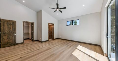 1234 E San Bernardino Avenue, South Lake Tahoe, CA 96150 Photo