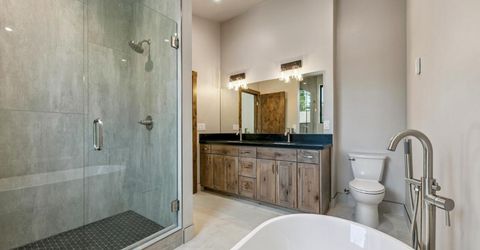 1234 E San Bernardino Avenue, South Lake Tahoe, CA 96150 Photo