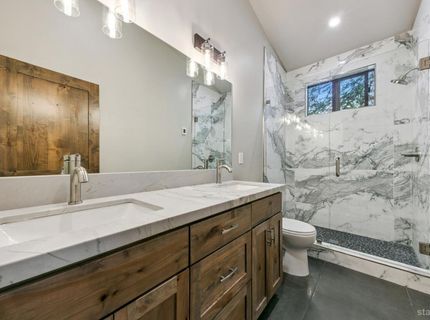 1234 E San Bernardino Avenue, South Lake Tahoe, CA 96150 Photo