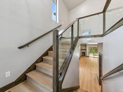 1234 E San Bernardino Avenue, South Lake Tahoe, CA 96150 Photo
