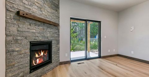 1234 E San Bernardino Avenue, South Lake Tahoe, CA 96150 Photo