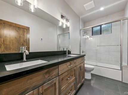 1234 E San Bernardino Avenue, South Lake Tahoe, CA 96150 Photo