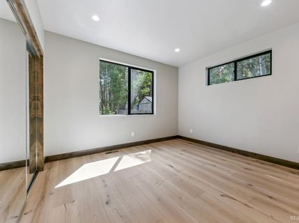 1234 E San Bernardino Avenue, South Lake Tahoe, CA 96150 Photo