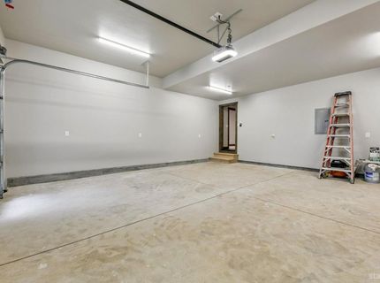 1234 E San Bernardino Avenue, South Lake Tahoe, CA 96150 Photo