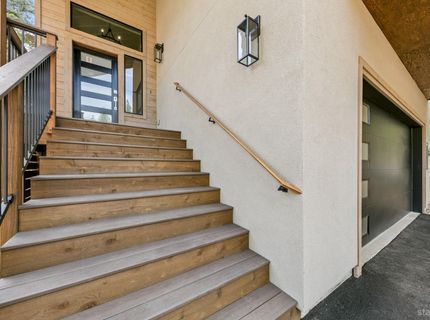 1234 E San Bernardino Avenue, South Lake Tahoe, CA 96150 Photo