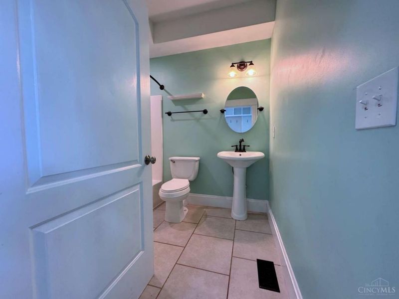 1078 Birney Lane, Anderson Township, OH 45230 Photo 9