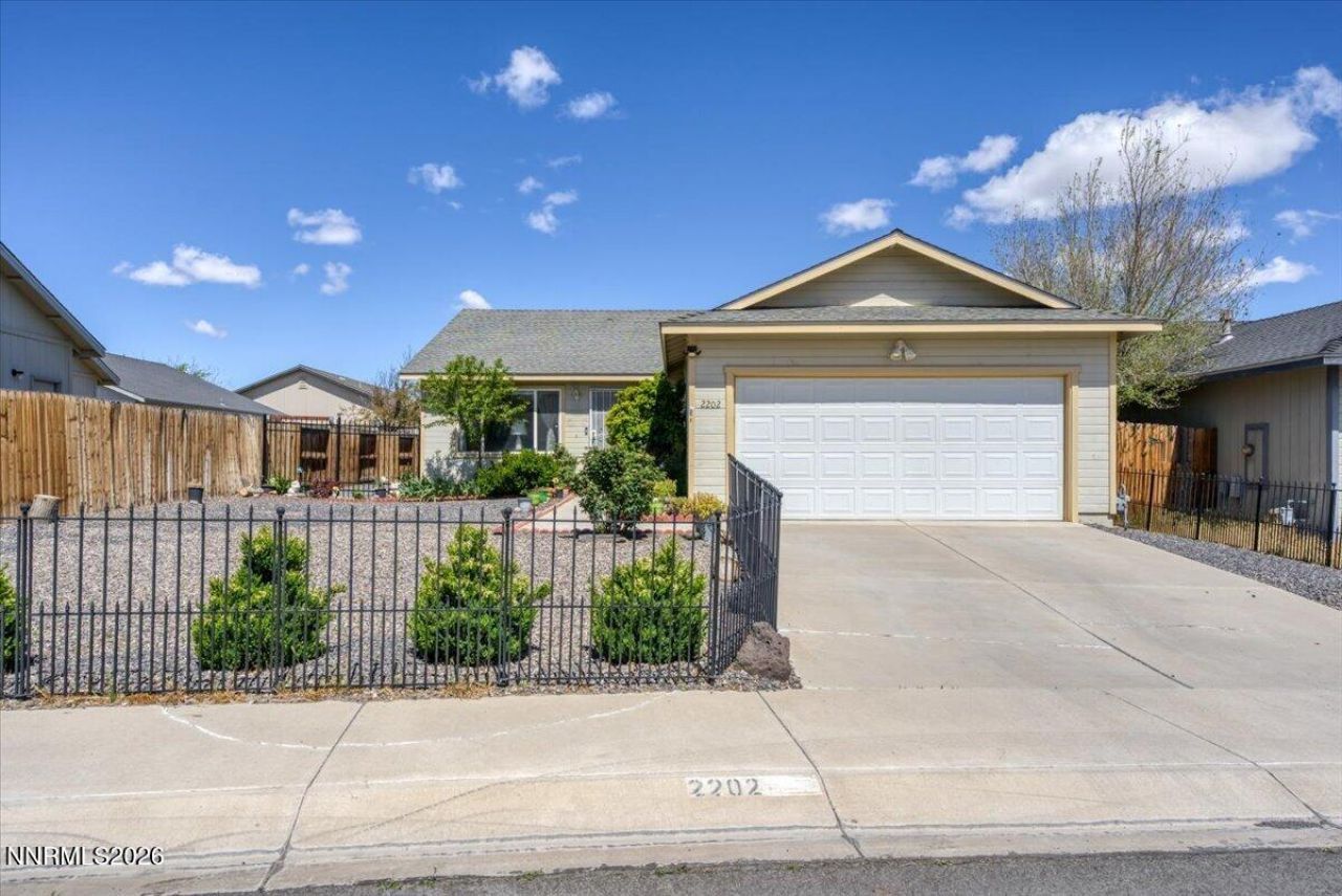 2202 Ellice Way, Fernley, NV 89408 Main Photo